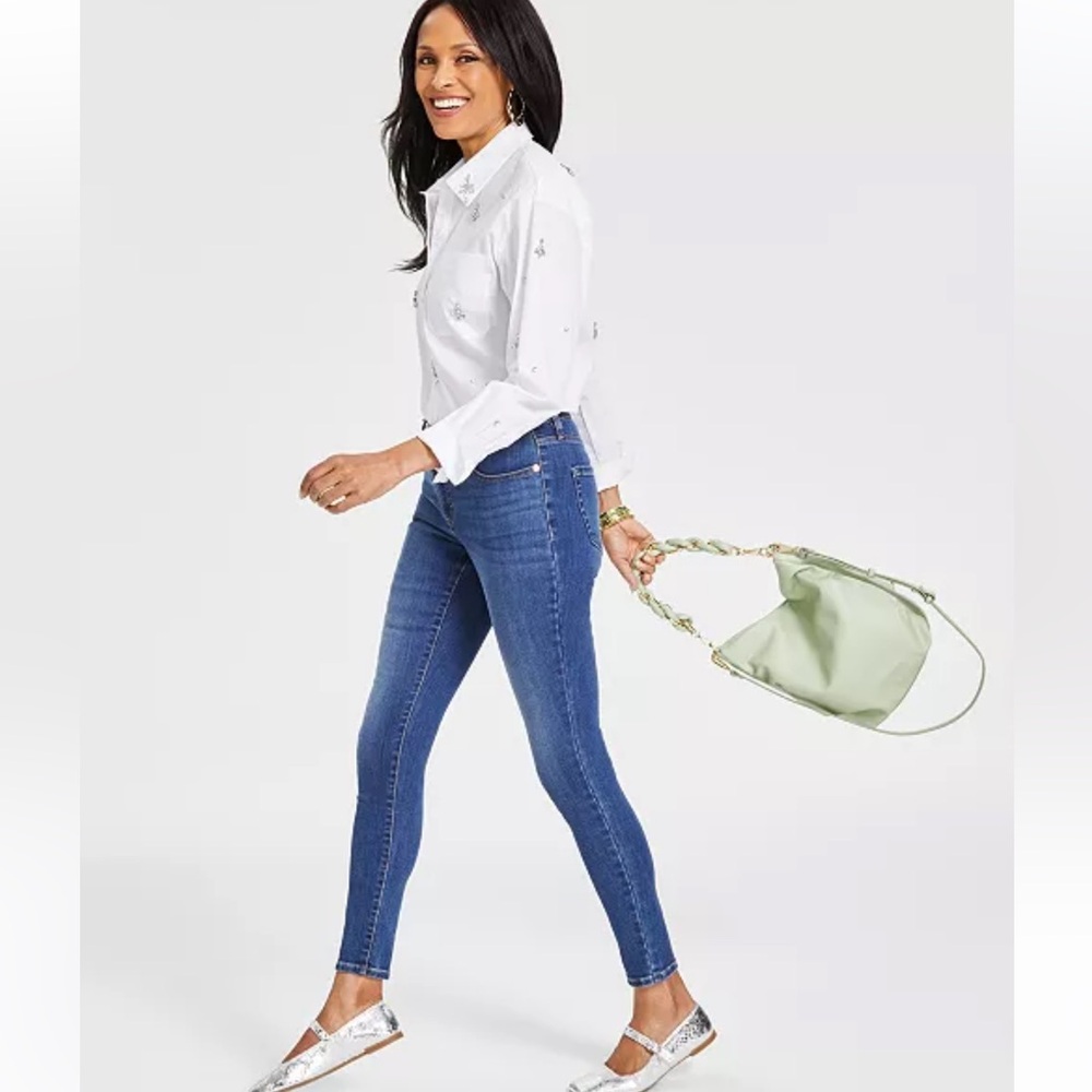 NWT INC Madison Skinny Jeans - Picture 3 of 9